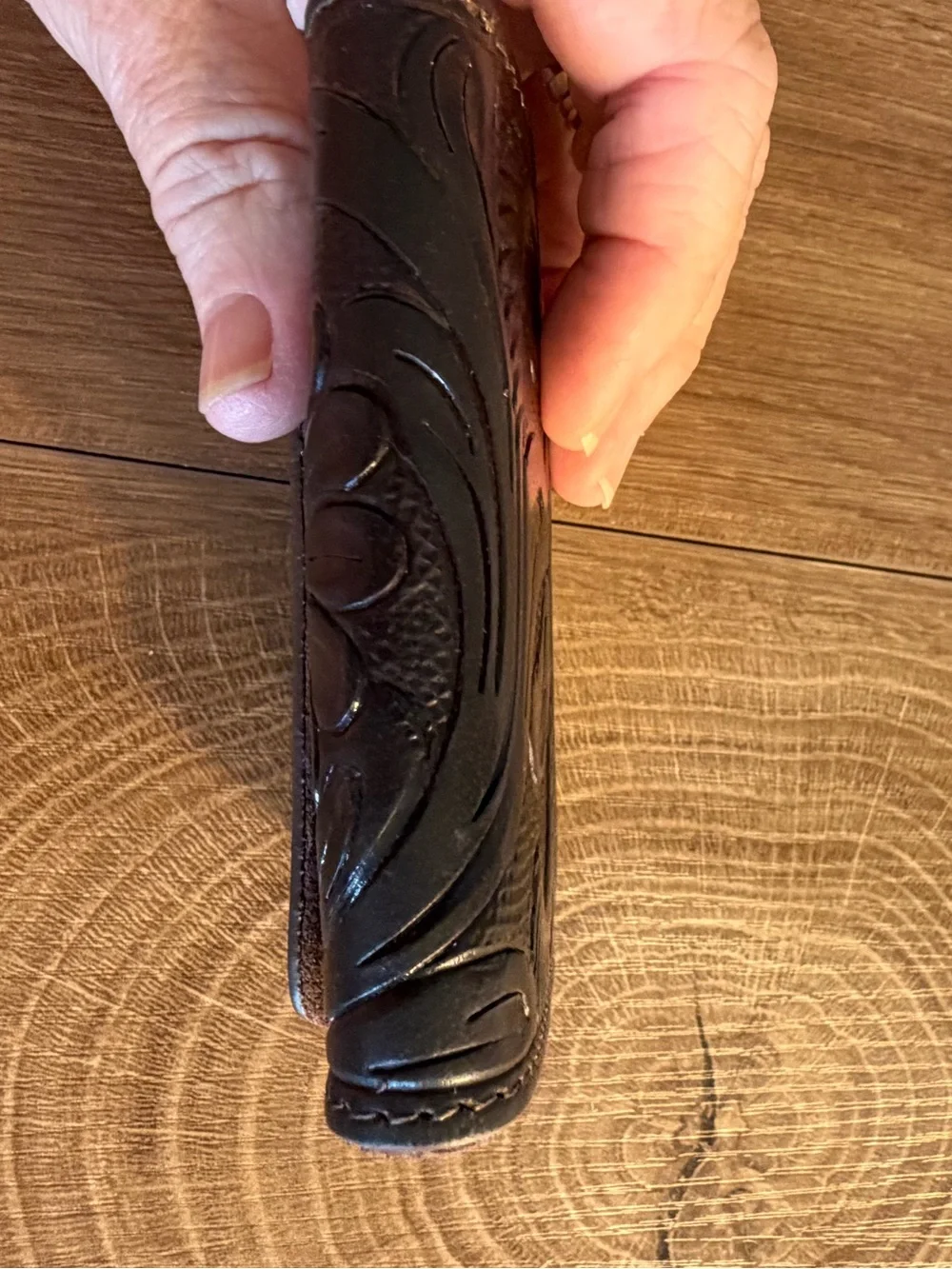 Dk Brown Tooled Leather Snap Wallet. Suede inside with 6 Card Slots. Very Nice!